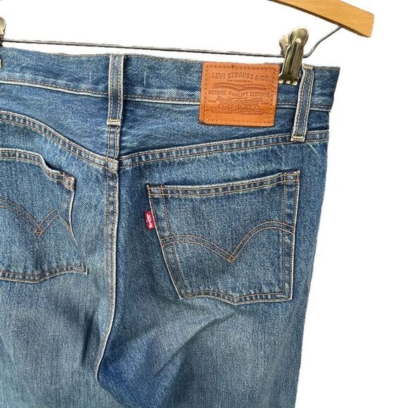 Levi’s 26” Wedgie Straight high waisted button fly raw hem jeans. - Picture 5 of 8